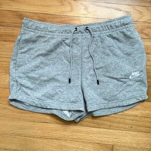 Nike Sportswear Women's Club Fleece Mid-Rise Shorts